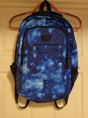 Matein 15.6" Laptop Backpack | USB Charging Port, Anti-Theft, Water-Resistant